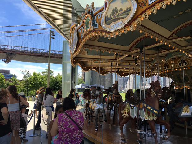 janes_carousel_2